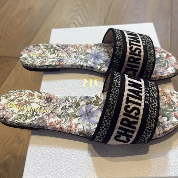Christian Dior Floral Slide Sandals - Picture 5 of 11